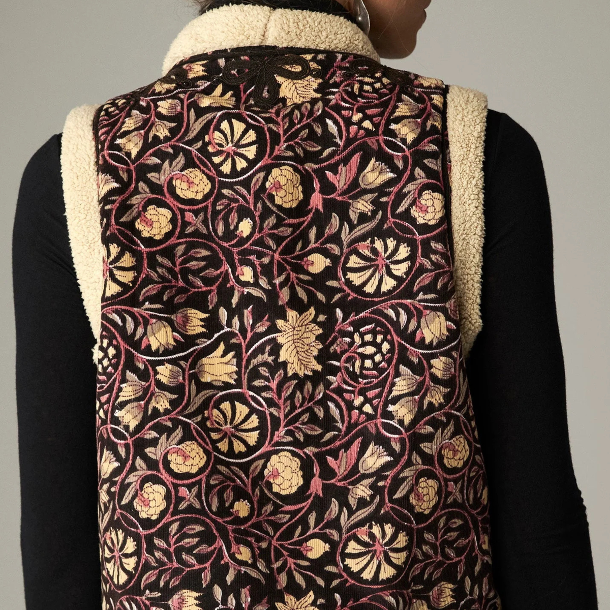 Juno Vest – Ruby Noir
