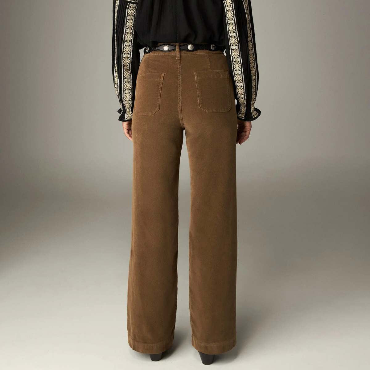 Romeo Pant – Cinnamon