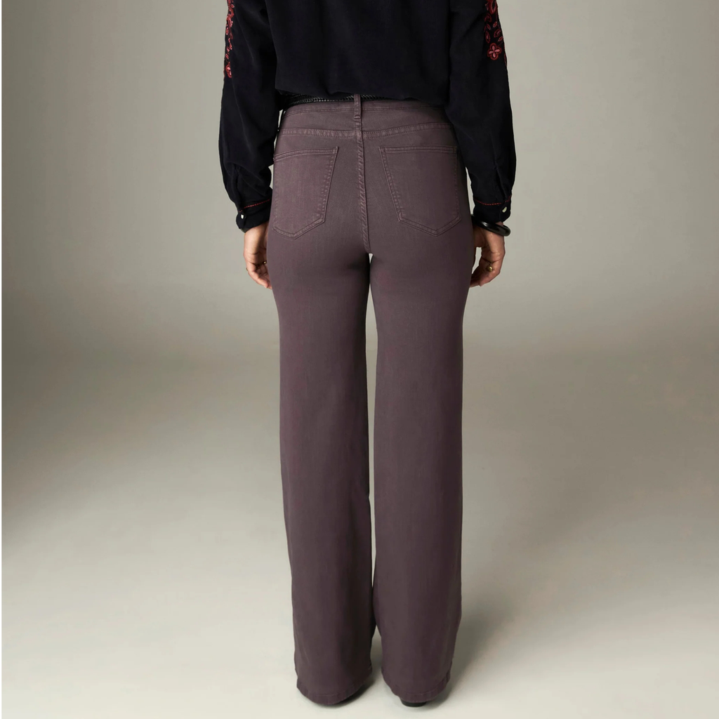 Paula Pant – Overgine