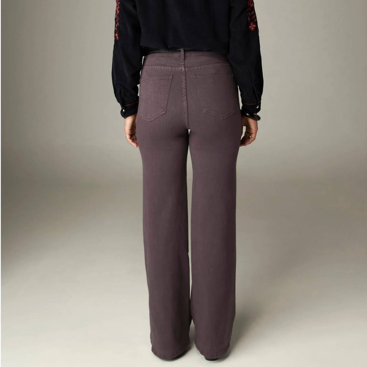 Paula Pant – Overgine