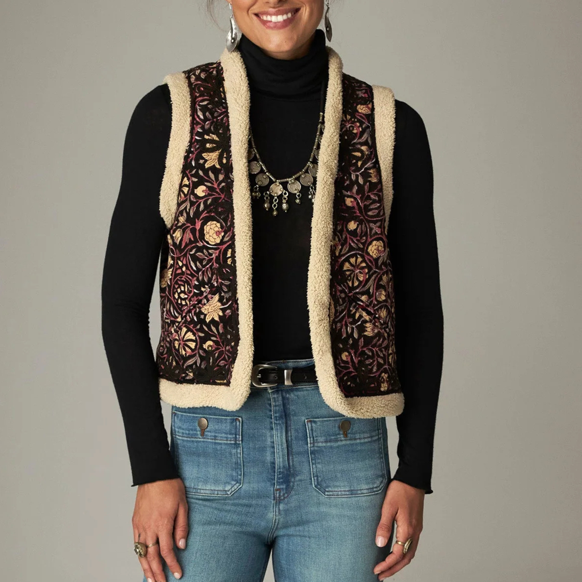 Juno Vest – Ruby Noir